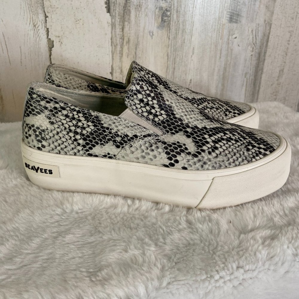 CLEARANCE! SeaVees Women's Size 7 Baja Platform Mulholland Sneakers Leather